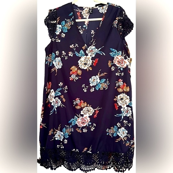 S H E I N Dresses & Skirts - S H E I N Navy/Orange/White Floral Pattern Eyelet Detail Sleeves/Hem,Sz 0XL,EUC.